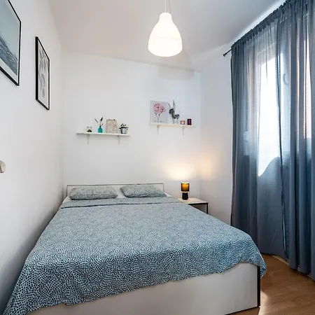 Helena Apartment Rovanjska