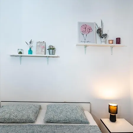 Helena Apartment Rovanjska