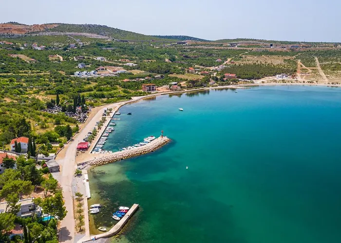 Helena Апартаменты