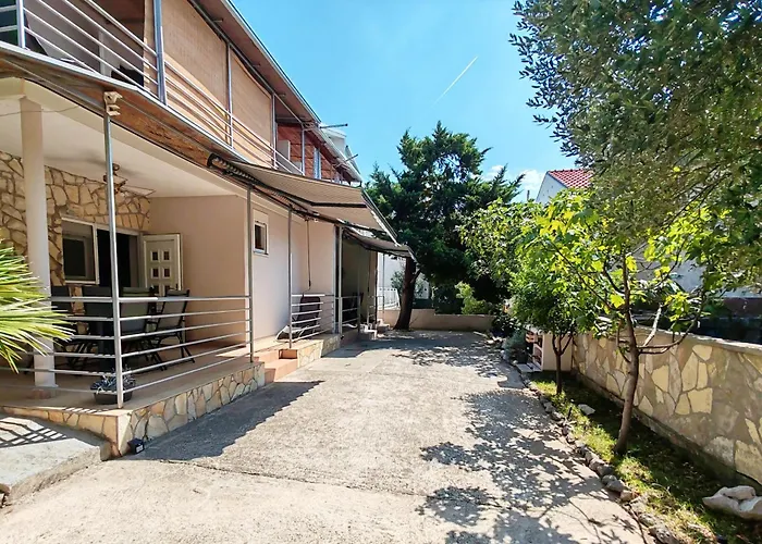 Helena Апартаменты *